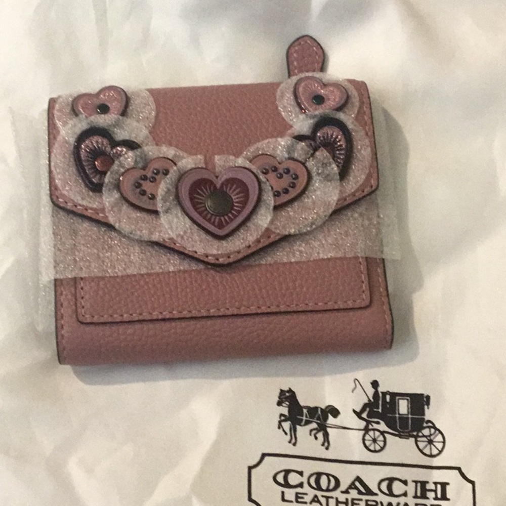 NWT Coach Heart Appliqué Rose Pink Small Wallet